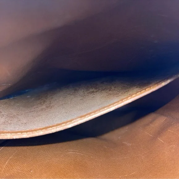 Authentic LOUIS VUITTON Danube Monogram Crossbody GM Bag LV - Picture 12 of 16